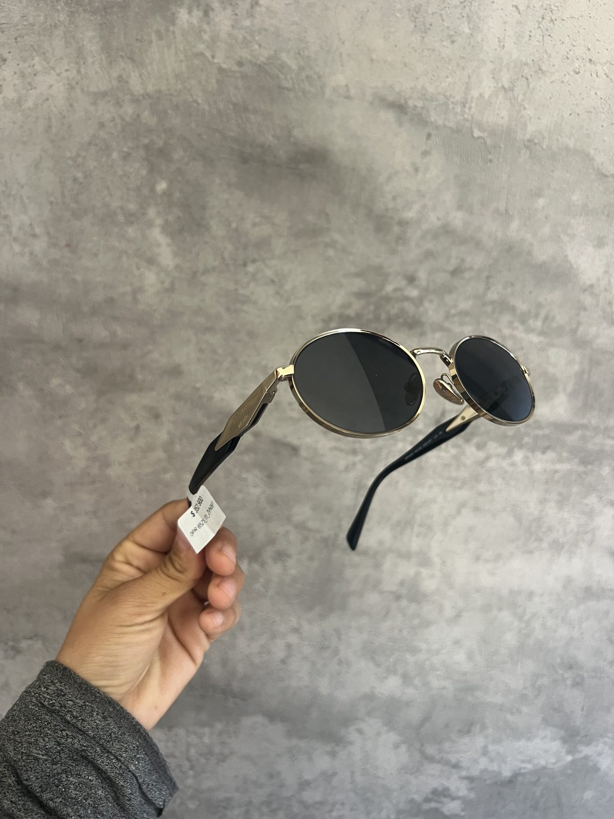 Prada PR 65ZS - Dorado/Negro Redondo